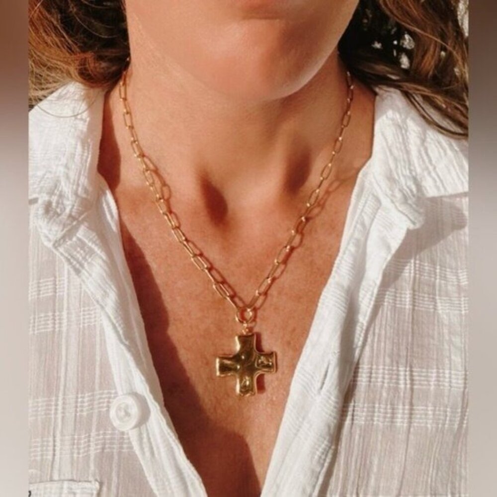 Cross Pendant Necklace Waterproof Chunky Gold Cross Necklace Layering Necklace - Picture 3 of 10